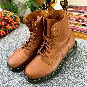 🦇Caramel Pascal Dr. Martens🦇